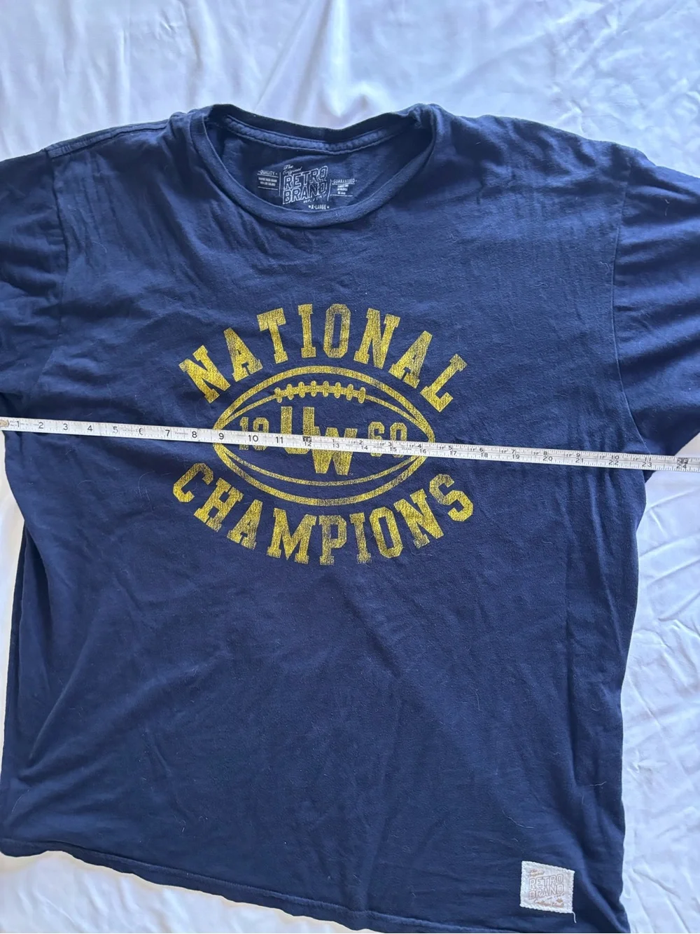 Vintage University of WA "National Champions" Graphic Tee with Yellow Print - Picture 5 of 8